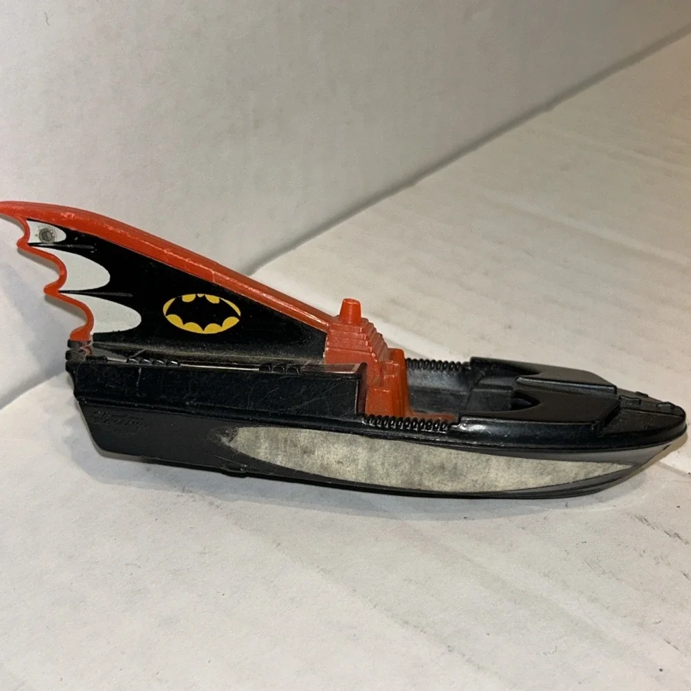 1960s VINTAGE CORGI BATMAN‎ PLASTIC BATBOAT NEEDS WINDSHIELD A4